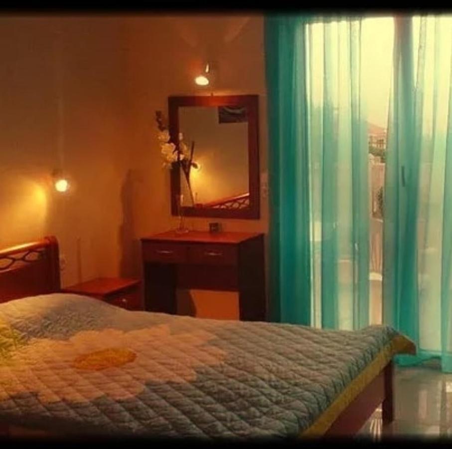 Appartement Golden Sun à Rovies Extérieur photo