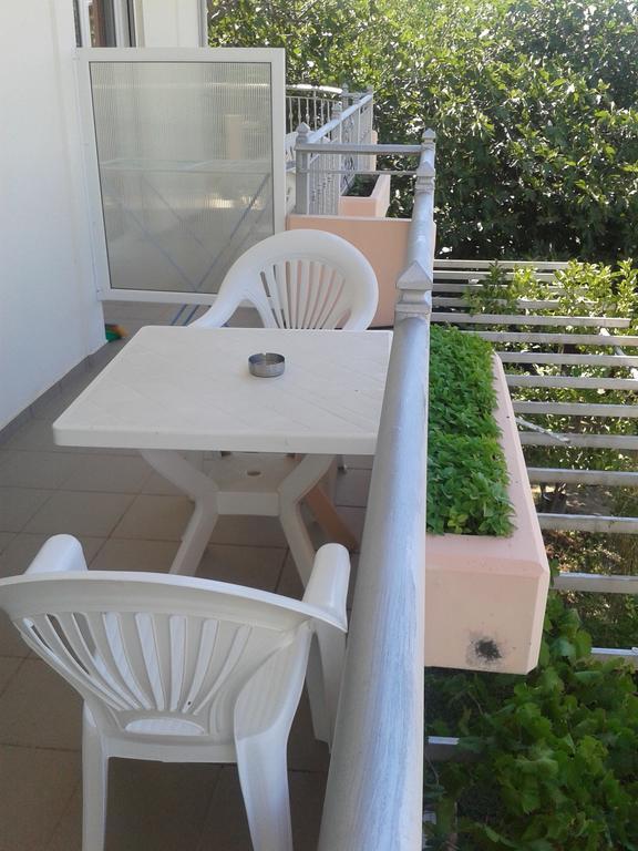 Appartement Golden Sun à Rovies Extérieur photo