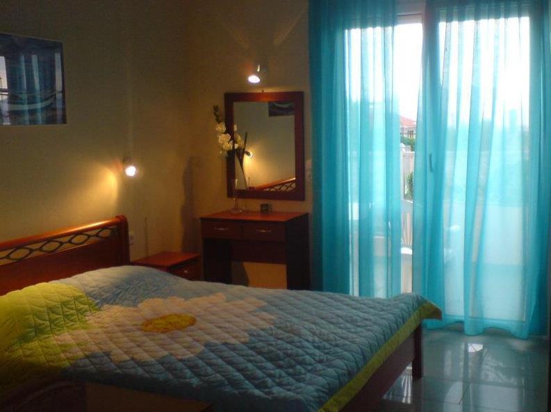 Appartement Golden Sun à Rovies Chambre photo